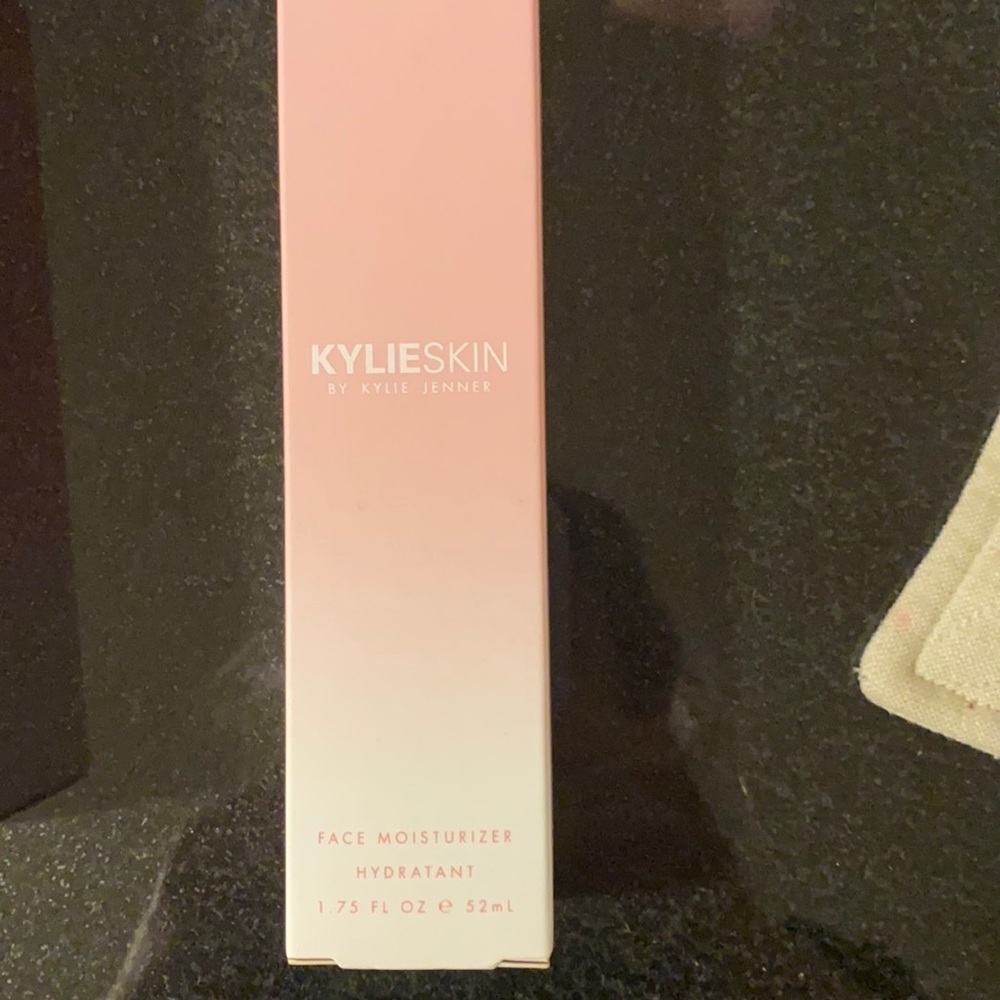 Face Moisturizer